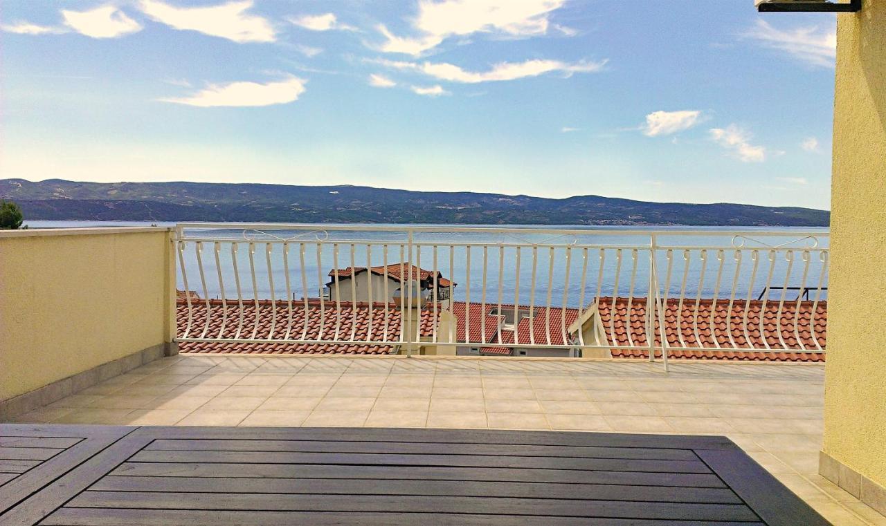 Apartments Marko Nemira Omis Exterior photo